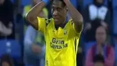 西班牙歐國聯決賽力戰平局 克羅地亞，西蒙英雄救主，西班牙逆轉奪冠寫下新篇章！